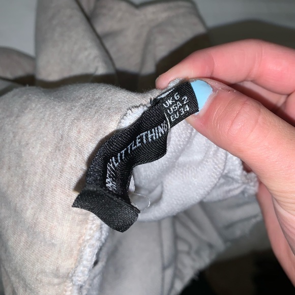 Pretty little thing set size 2 only worn once - Picture 2 of 3